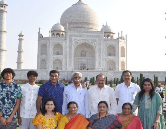 Taj Mahal Overnight Tour